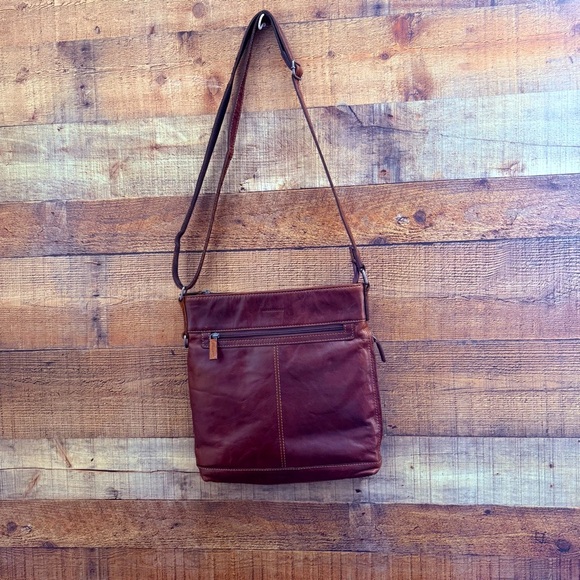 Unisex Jack Georges Voyagers Collection Leather Crossbody - Picture 2 of 16